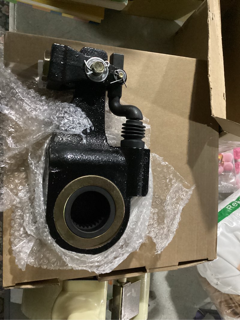 Condition photo showing Good Condition for 065174 Automatic Slack Adjuster Kit 5.5" 1.5" 28 Spline Teeth Replace Bendix 065174 K043197 H-26369