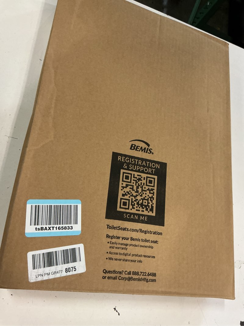 Condition photo showing New/Like New for bemis 1500ec 390 lift-off wood elongated toilet seat, cotton white (pack of 1) elongated basic