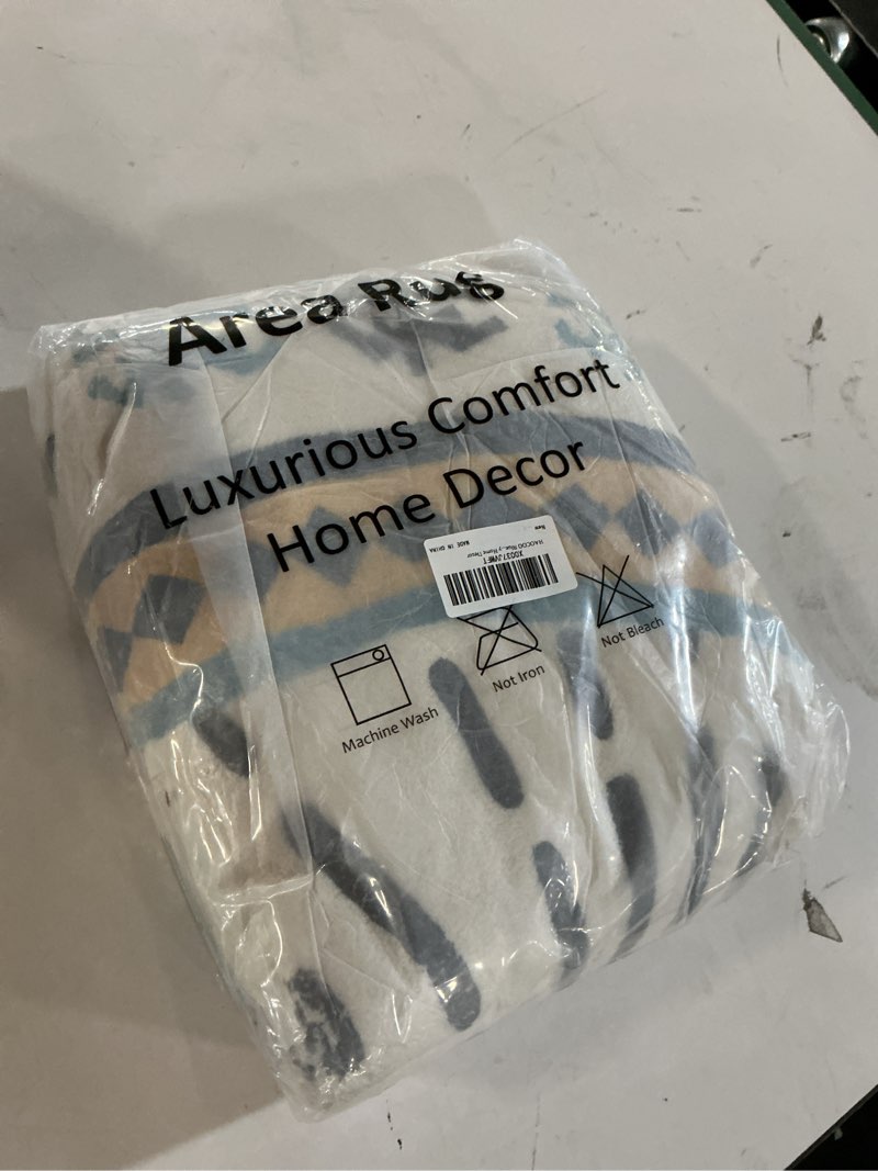 https://lotting-media.assets.bidfta.com/lotting_d4030105-a110-46c3-abe3-b294752b6f8c