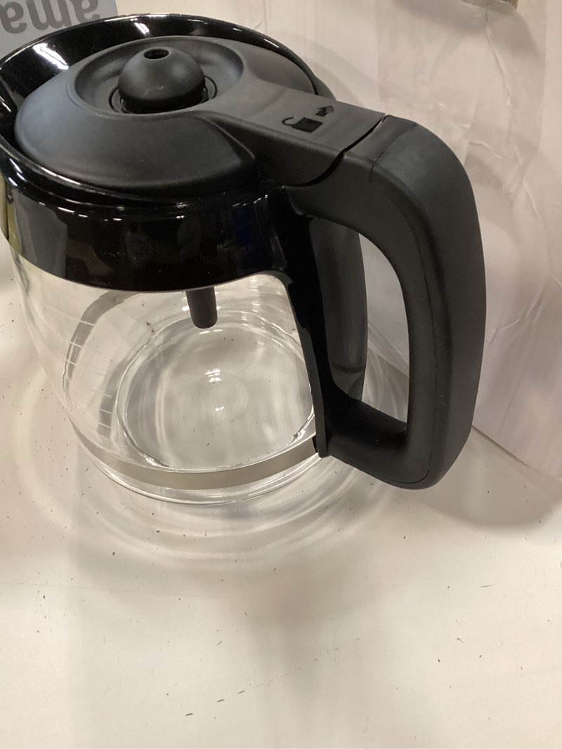 Condition photo showing Good Condition for ce200 12-cup glass coffee pot replacement compatible with ninja coffee brewer maker models ce251 ce201 ce201c ce200 ce200c model# xglslid200