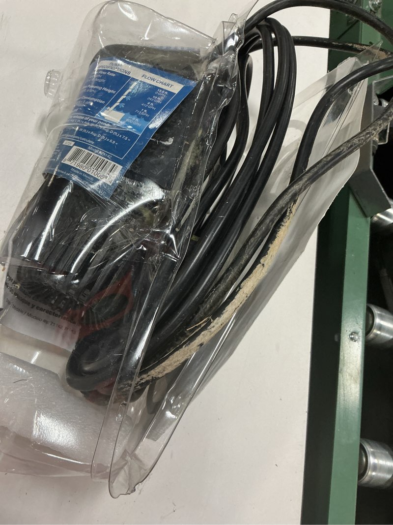 Condition photo showing As Is for smartpond 800-gph submersible pond pump