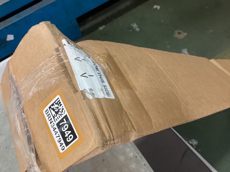 https://lotting-media.assets.bidfta.com/lotting_d414d2b4-85cd-4bd8-8fac-8e10f727bee7