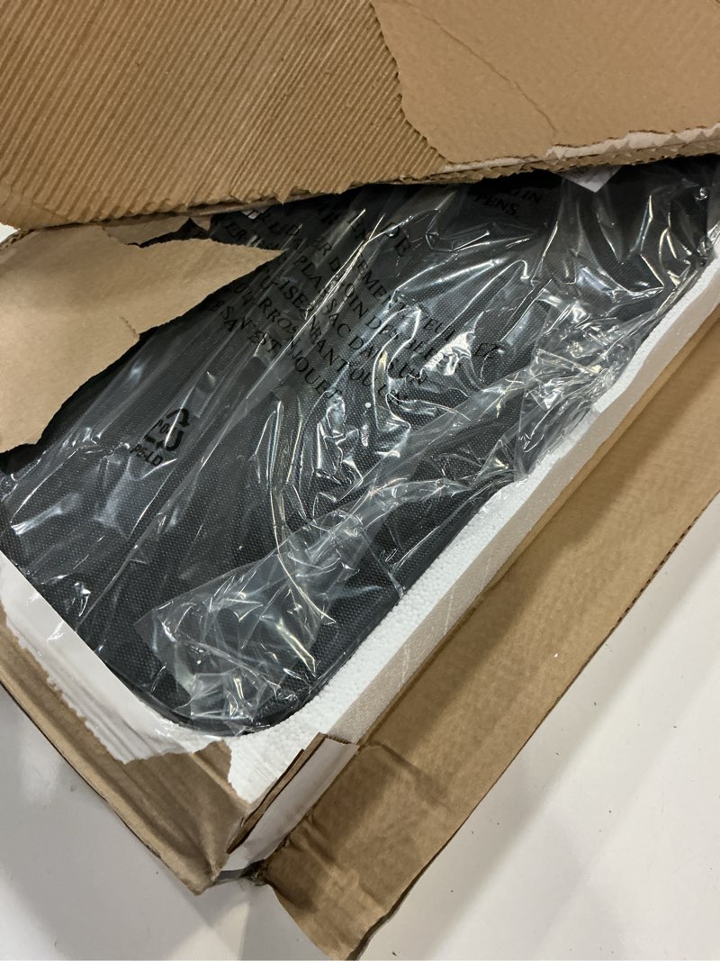 Condition photo showing Good Condition for presto 22-inch electric griddle with removable handles