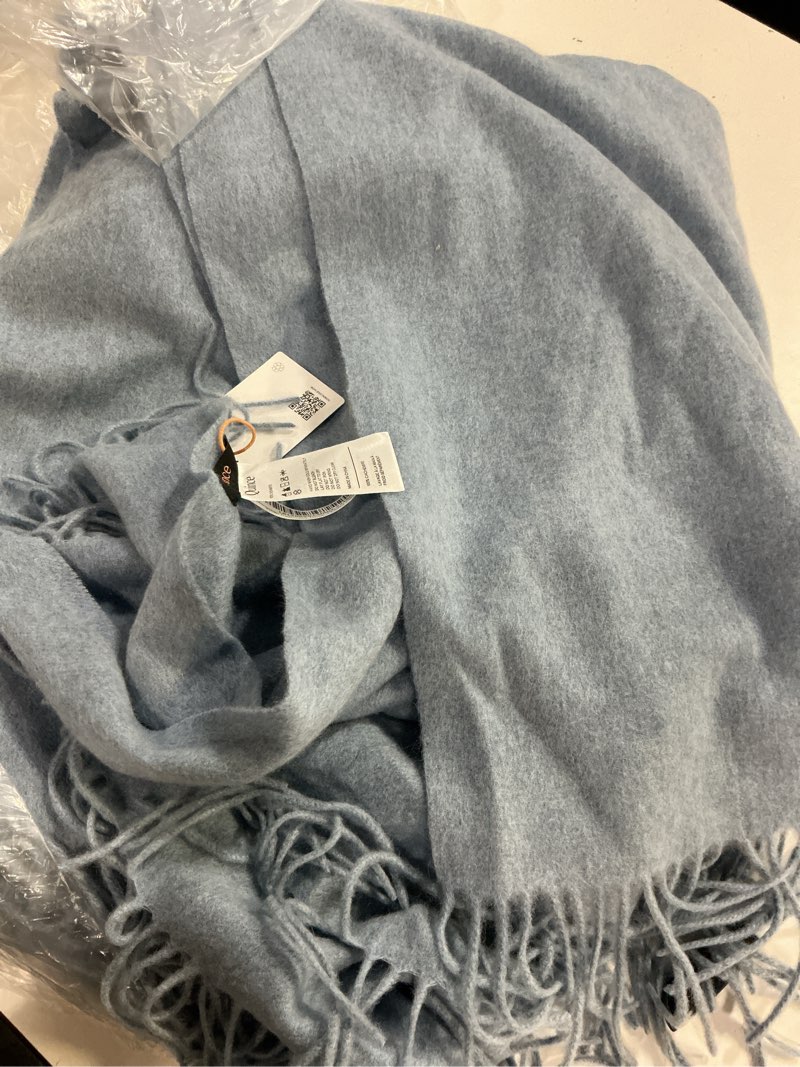 Condition photo showing Good Condition for quince , mongolian cashmere throw / faded denim / 60x80