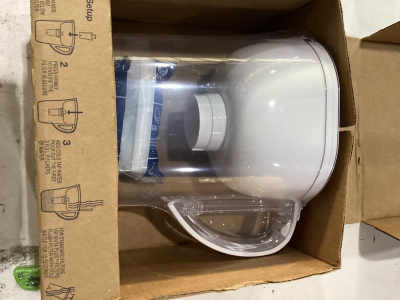 Condition photo showing New/Like New for brita metro water filter pitcher with smartlight change indicator, bpa-free, replaces 1,800 plastic water bottles a year, lasts two months, includes 1 filter, small - 6-cup capacity, white original white