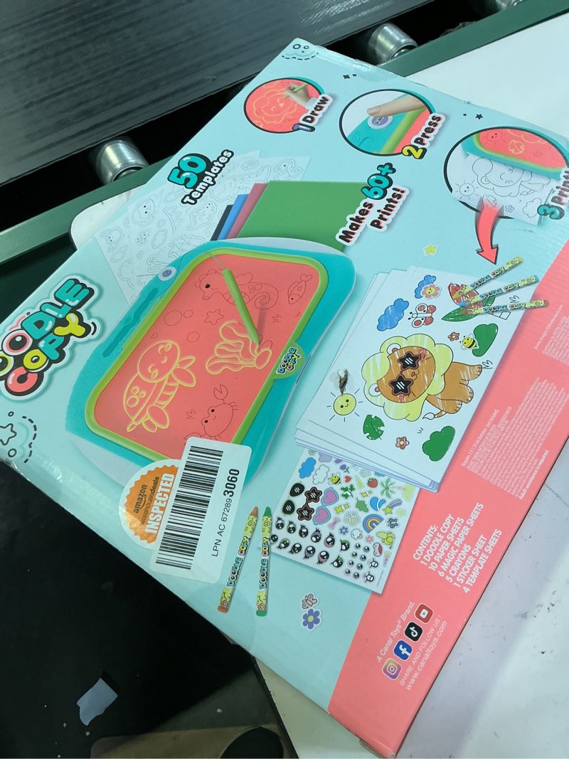 Condition photo showing New/Like New for canal toys doodle copy – reusable doodle & drawing pad for kids - create, trace & draw, print and color; 50 templates