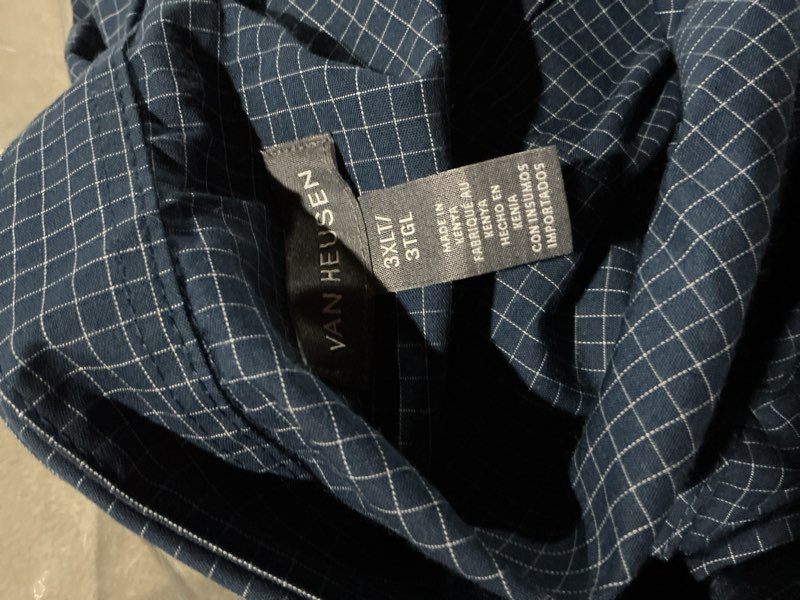 Condition photo showing Good Condition for Van Heusen mens Wrinkle Free Poplin Long Sleeve Shirt 3X-Large Carbon Blue