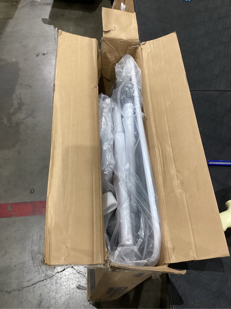 https://lotting-media.assets.bidfta.com/lotting_d44aed39-f8ef-49a6-a8a3-ba410e3ac8d2