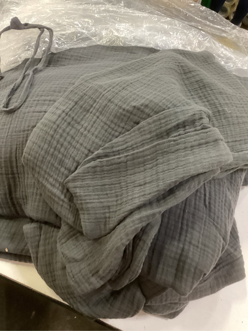 Condition photo showing Good Condition for quince organic airy gauze duvet cover set king/cal king charcoal gray cotton