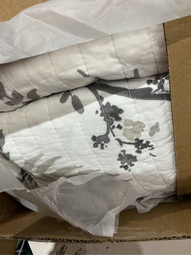 Condition photo showing Good Condition for levtex home pisa reversible king/cal king quilt set (106x92in) with 2 pillow shams (36x20in) - floral peacock - grey, taupe - 100% cotton king size quilt bedding set - lightweight, soft, pre-washed quilt king