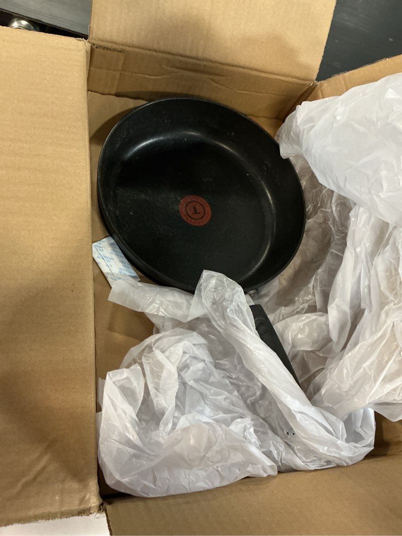 Condition photo showing Good Condition for t-fal experience non stick fry pan w/lid 10 inch, induction, oven broiler safe 400f, compatible with all cooktops, cookware, deep frying pan, cooking skillet, pots and pans, dishwasher safe, black 10-inch with lid