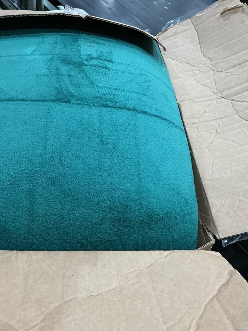 Condition photo showing Good Condition for 1.3" thick play mat for baby 50x50 foam playmat for kids dark green | memory mat for baby to play on floor waterproof easy care with non-slip tummy time play mat for nursery playroom classroom dark green 50"x50"x1.3"