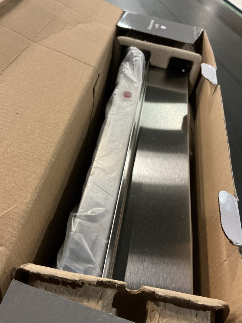 Condition photo showing Good Condition for Elite Gourmet EWM-6122# Dual 2 x 2.5 Qt. Trays, Buffet Server, Food Warmer Temperature Control, Clear Slotted Lids, Perfect for Parties, Entertaining & Holidays, 5 Qt Total, Stainless Steel 5 Quart