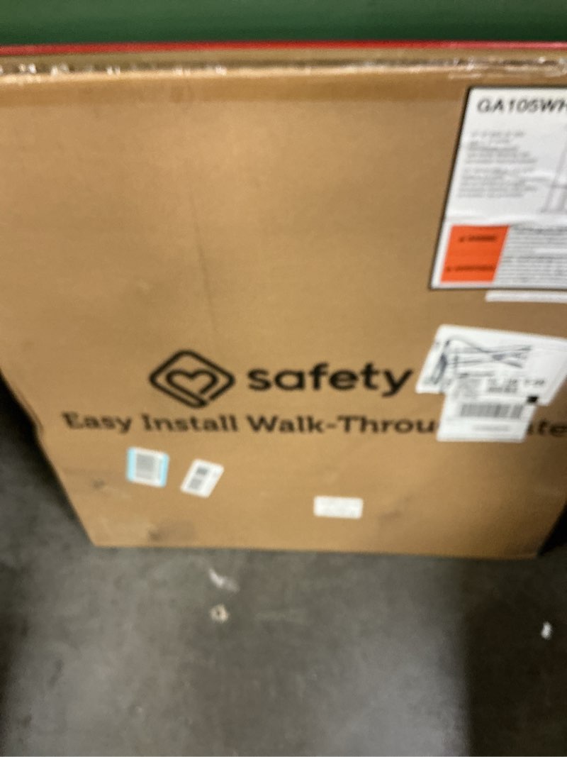 Condition photo showing New/Like New for safety 1st easy install walk thru baby gate for doorway with door, dog gates, fits 29"-38", easy install 28" tall, white 1-pack 29" to 38" wide x 28" tall white