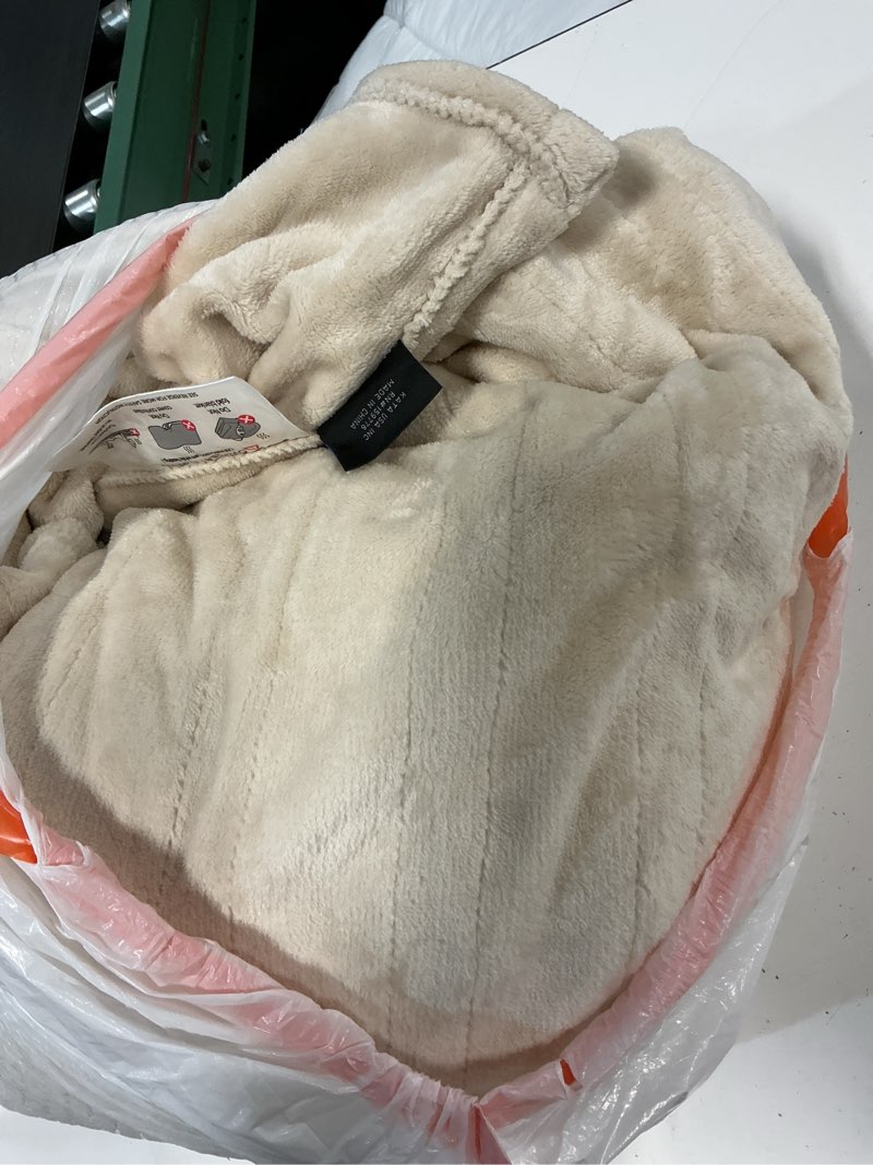 Condition photo showing As Is for sealy electric blanket king size, flannel heated blanket with10 heating levels & auto shut off, machine washable, beige, 100 x 90 inch beige king size 100" x 90"