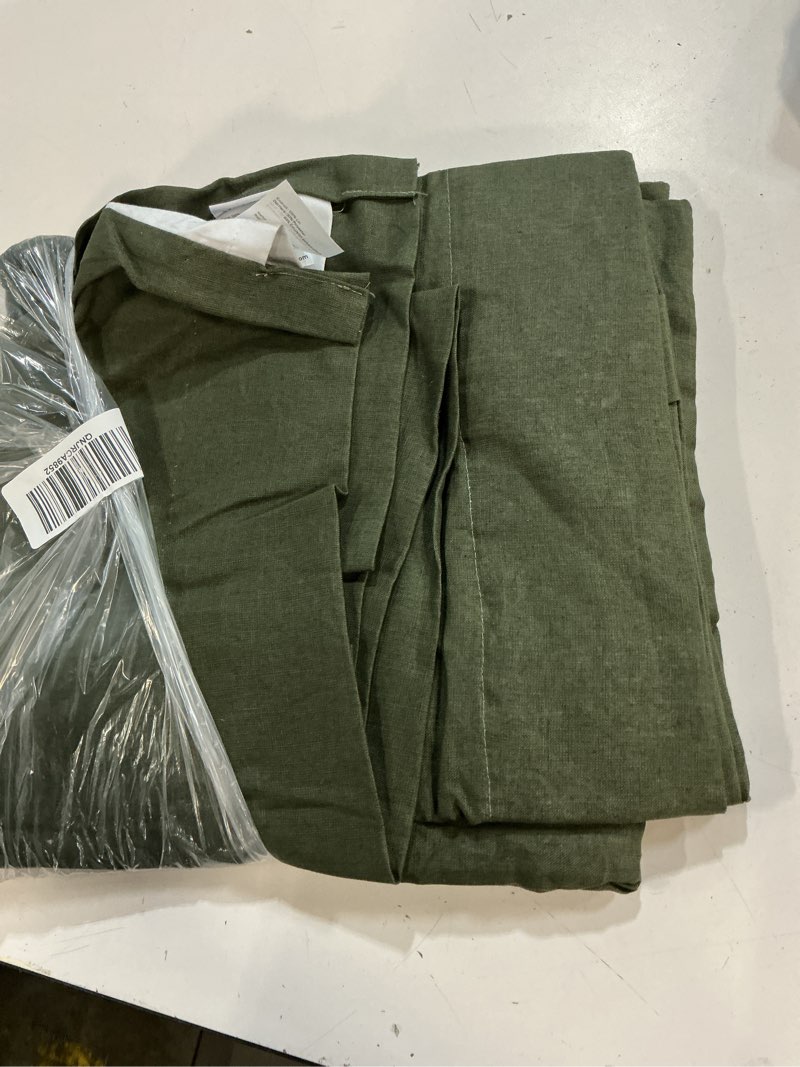 Condition photo showing Good Condition for quince european linen true blackout curtain - single panel color hunter green size: 48x96