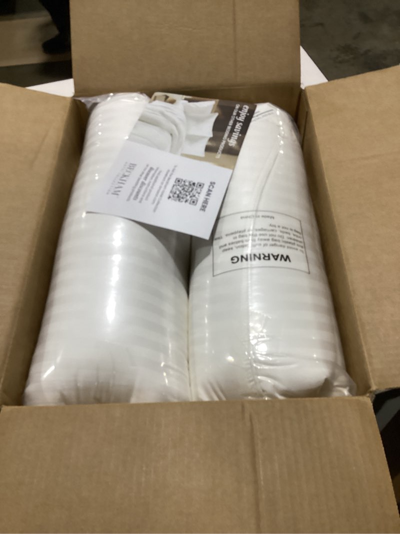 Beckham Hotel Collection Bed Pillows Standard/Queen Size Set of 2 - Original Soft Down Alternative P