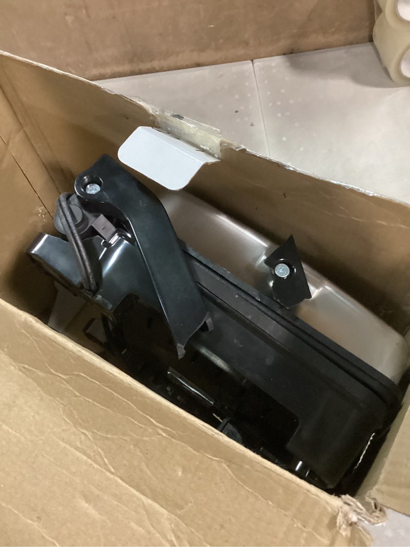 https://lotting-media.assets.bidfta.com/lotting_d482be6b-fdc3-480a-917c-76c8efcad0d7