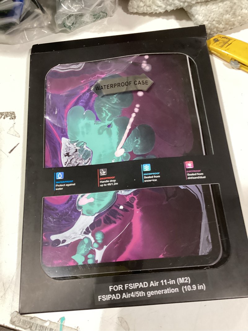 Condition photo showing Good Condition for ipad air 4/5 waterproof case 2020/2022, ipad air 4th gen/5th gen 10.9 inch underwater protective dustproof shockproof case cover with 360 full-body protection,with lanyard and kickstand clear