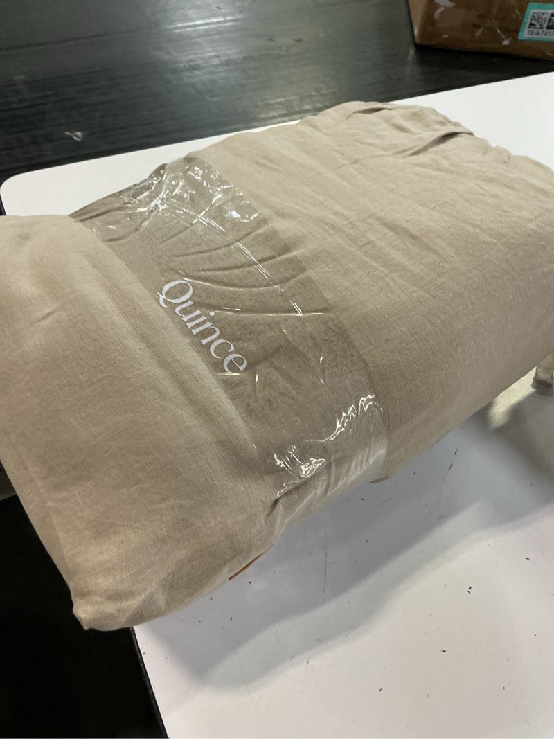 Condition photo showing Good Condition for european linen sheet set solid: natural chambray(size cal king)