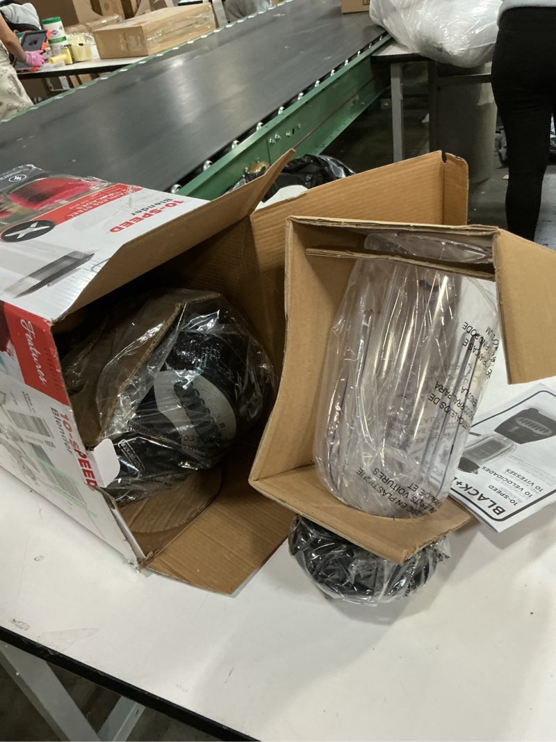 Condition photo showing Good Condition for BLACK+DECKER Crush Master Blender, 10-Speeds with Stainless Steel Blades, Black, BL2010BP Plastic