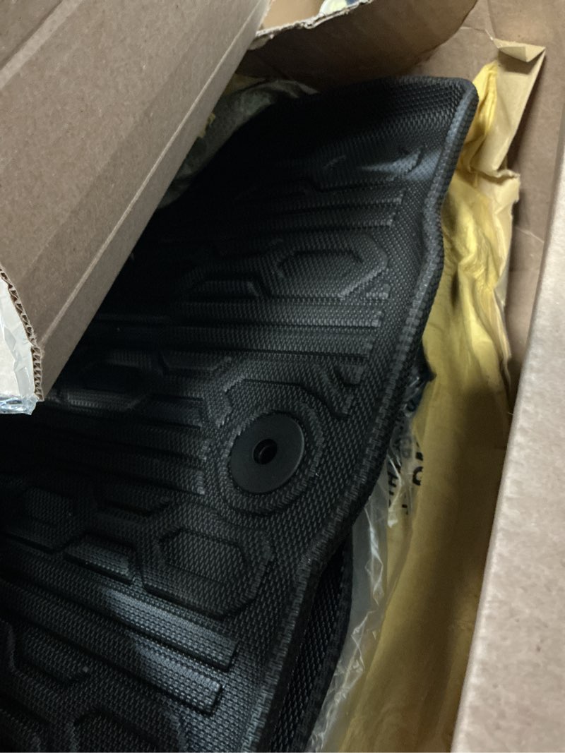 Condition photo showing Good Condition for palisade floor mats - car mats for hyundai palisade 7/8 seats 2026 (only fit gas), all weather full set cargo liner with backrest mat for palisade accessories, heavy duty waterproof, black 7)hyundai palisade 26+