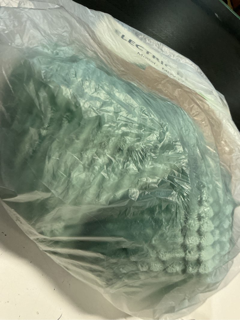 Condition photo showing Good Condition for Electric Blanket Full Heated Blanket Full Size - Striped Flannel & Thick Sherpa, 5 Heat Settings & 10 Hour Auto Off with FCC/ETL Certified, Overheat Protection & Machine Washable, Teal 72"x84" 02-teal 72"x84"Full