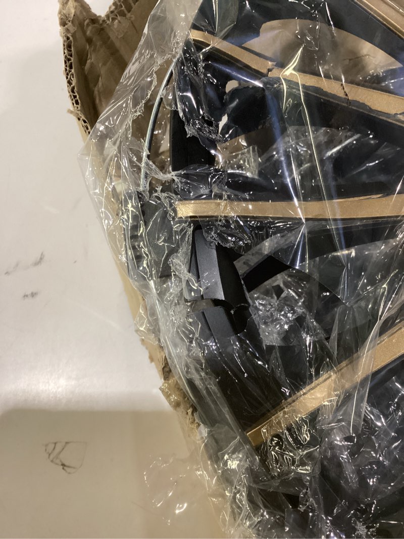 Condition photo showing Good Condition for as is car rim plastic bronze
