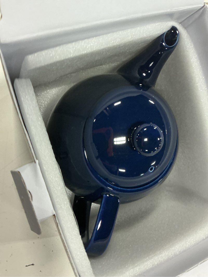 Condition photo showing Good Condition for sweese teapot, porcelain tea pot with stainless steel infuser, blooming & loose leaf teapot - 27ounce, navy navy 27oz (with infuser)