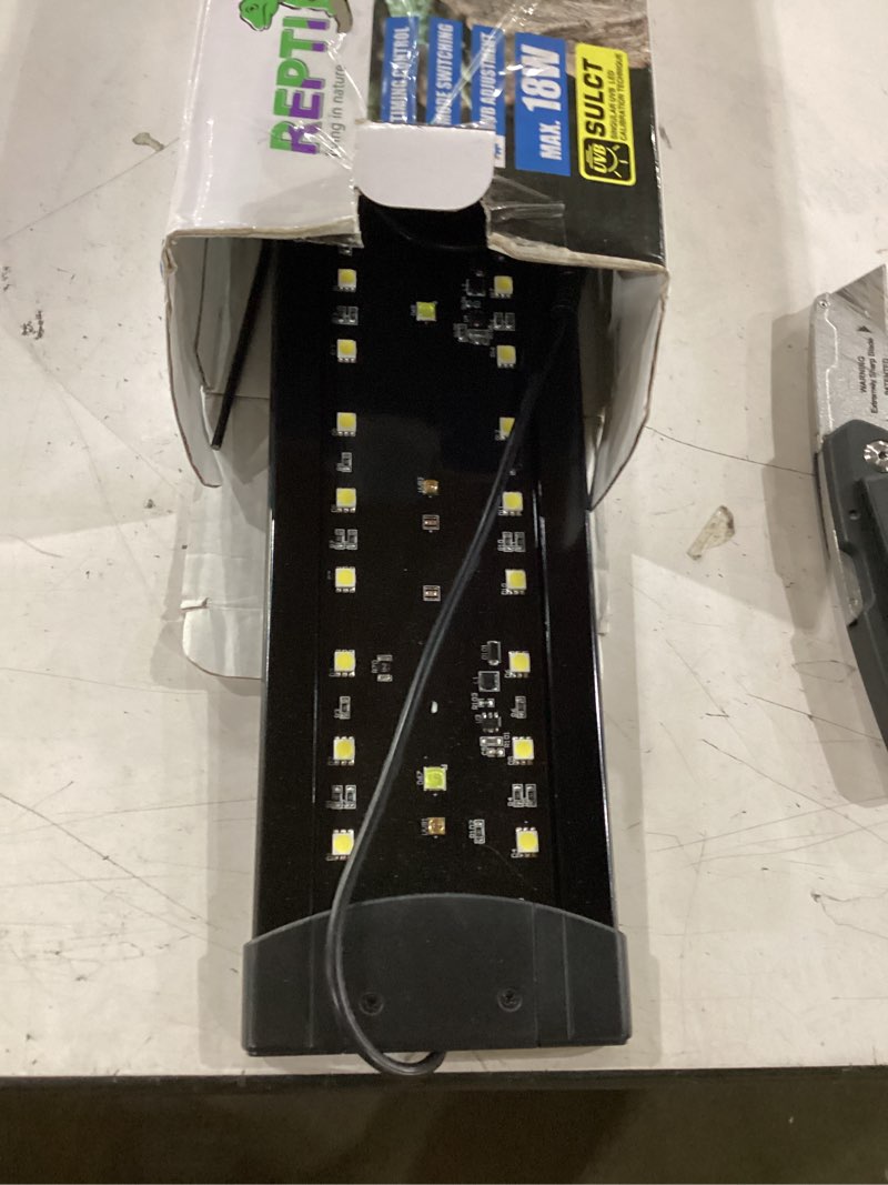 Condition photo showing As Is for not tested ***reptizoo uvb reptile light with dimming, 24 inch uva uvb led lamp for bearded dragon turtle, 18w uvb bulb aluminum fixture with controller, 5 uvi auto mode, 0–100% dimming & 9 timer, power-off memory 24“