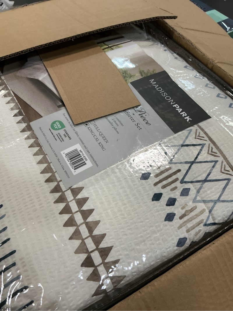 Condition photo showing Good Condition for madison park boho comforter set king size,seersucker southwestern farmhouse king size comforters, diamond printed reverse, all season microfiber fluffy bedding set, king/cal king, taupe/blue 5 pieces taupe/blue king/cal king