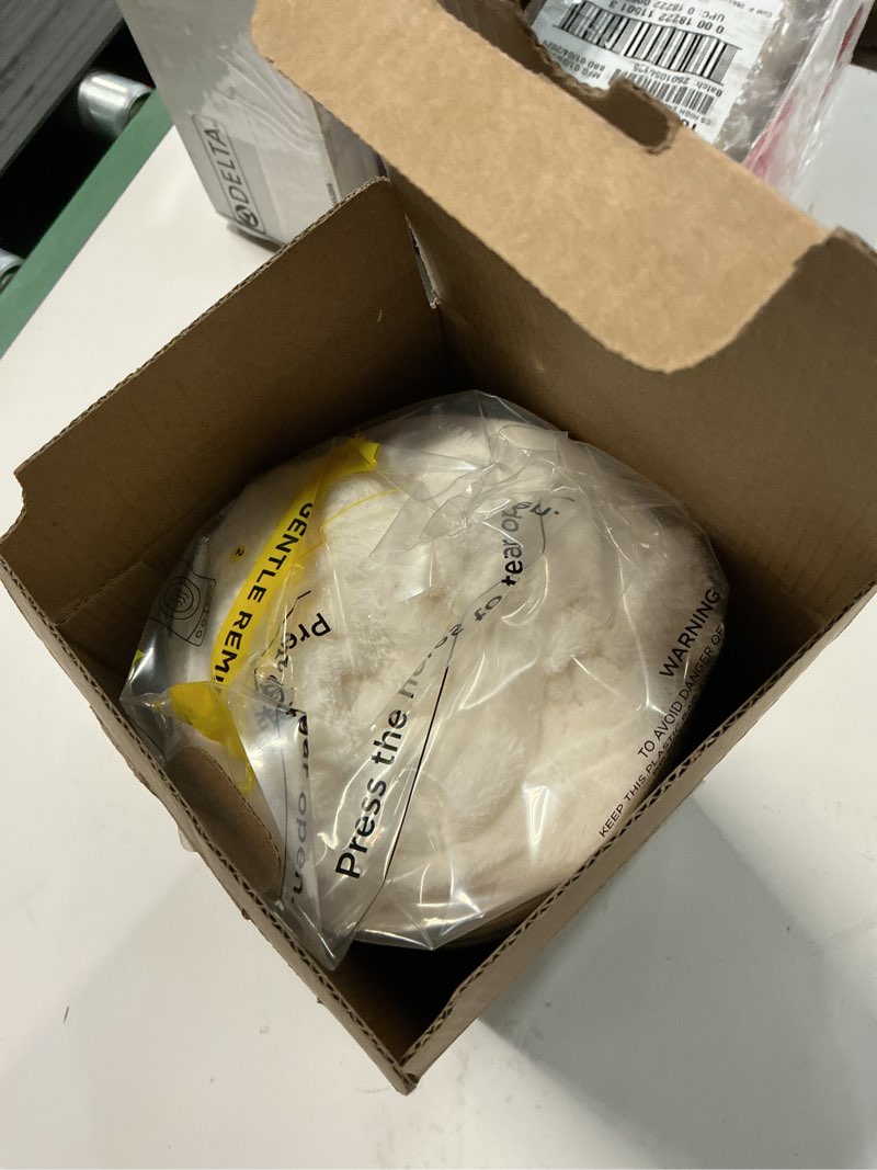 Condition photo showing New/Like New for Bedsure GentleSoft White Throw Blanket for Couch - Cozy Fleece Throw Blanket for Women Girls, Valentines Day Gifts for Her Him, Birthday Gifts for Women, Room Home Boho Decor, Off White, 50x60 Inches Off White Throw (50" x 60")