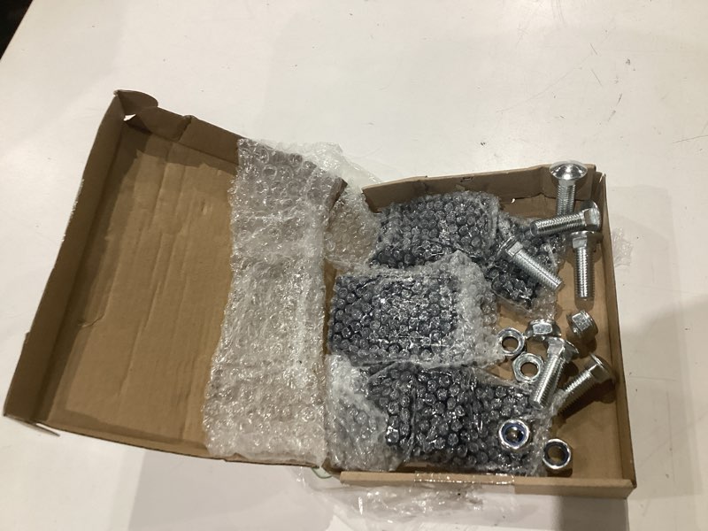Condition photo showing Good Condition for hicarer 6 pack 3 point auger cutting edge with screw square hole replacement auger teeth with hardware for most heavy duty 3 point post hole digger