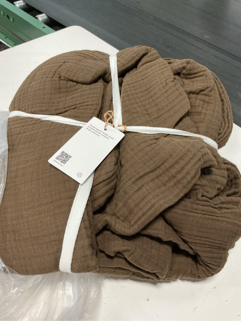 Condition photo showing Good Condition for organic airy gauze blanket, king/cal king, chocolate