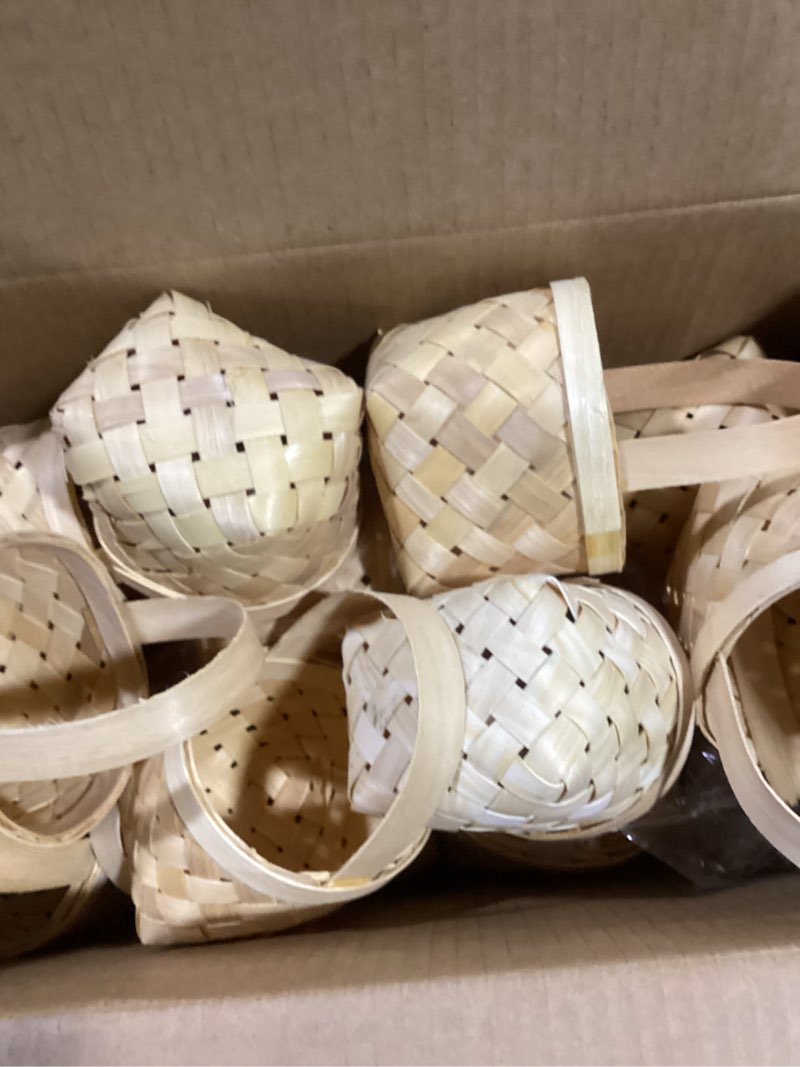 Condition photo showing Good Condition for 15 pcs mini woven baskets with handles, 40 sheets red and white gingham paper napkins(2 sizes) wood chip farmhouse decor, wedding party favors, craft storage, picnic fruit flower basket gift