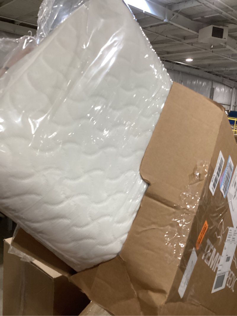 Condition photo showing Good Condition for tempur-pedic tempur-cloud pillow for sleeping, standard, white 1