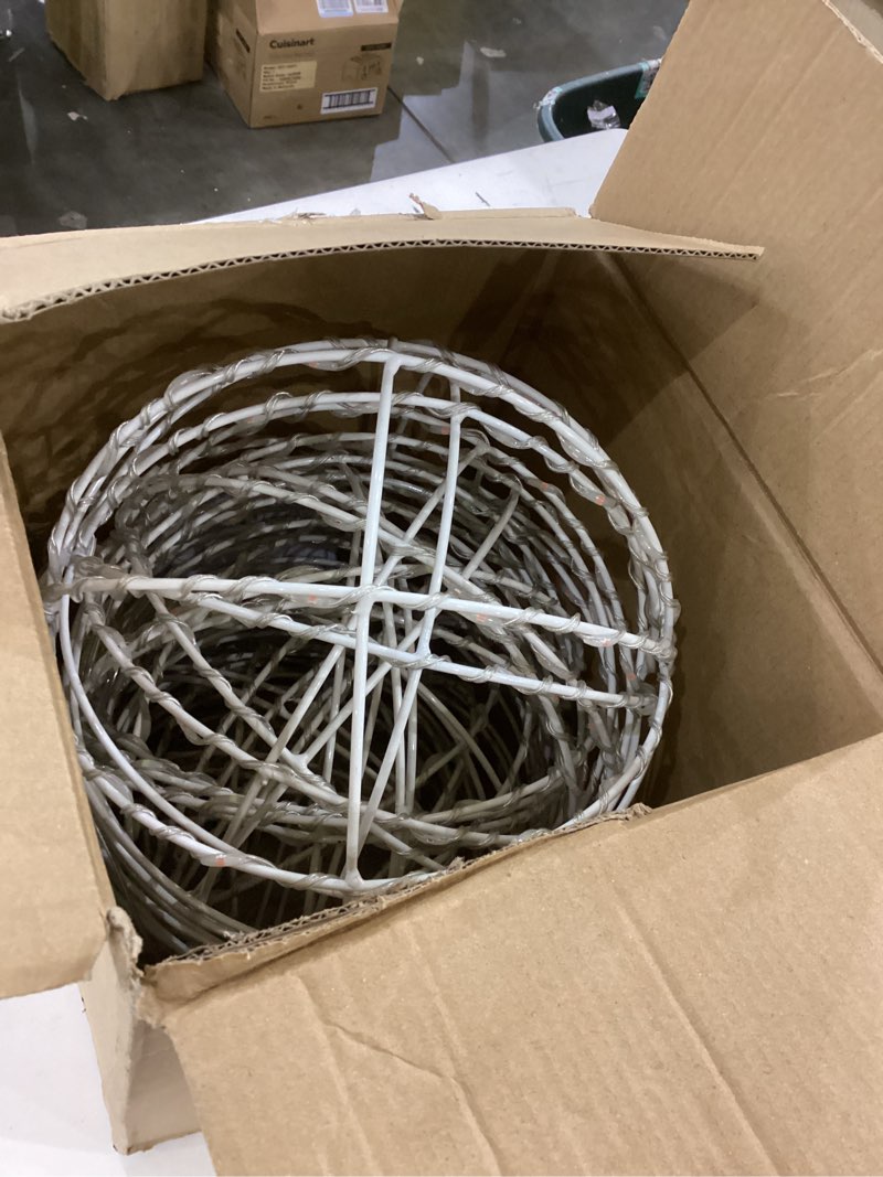 Condition photo showing Good Condition for Leinuosen 8 Pack 7.87" Outdoor Christmas Ball Lights, Hanging LED Sphere String Light with Metal Frame Multicolor Globe Lights for Holiday Garden Tree Patio Yard Party Outdoor Decor (Red Green) 8 Red Green