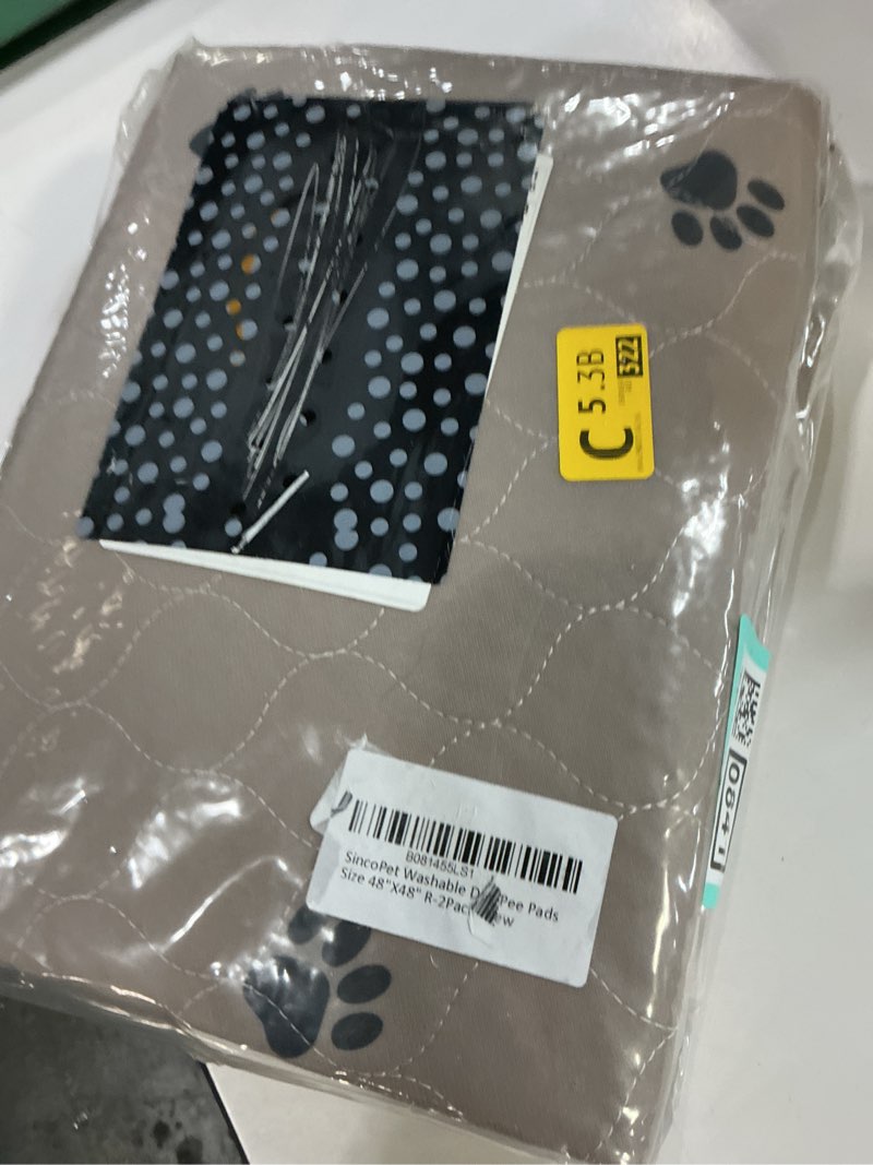 Condition photo showing New/Like New for sincopet washable dog pee pads with puppy grooming gloves,puppy pads,reusable pet training pads,large ,waterproof pet pads for dog bed mat,super absorbing whelping pads,48 round inch (pack of 2)