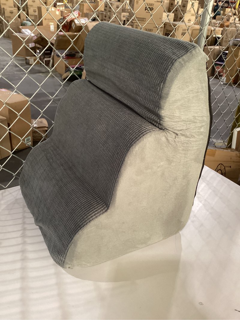 Condition photo showing Good Condition for 3-step dog ramp and stairs for sofa and chair - non-slip sturdy pet steps for small dogs and cats,15.7" h,grey grey 3 standard 3-step 15.7"h