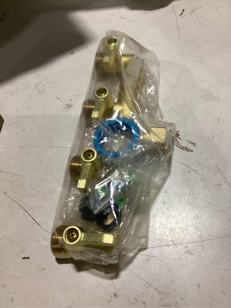 Condition photo showing Good Condition for ebh brass garden hose splitter, 4-way heavy duty hose splitter, outdoor faucet manifold, with extended metal handle and individual on/off valve spout, 3/4” ght threads