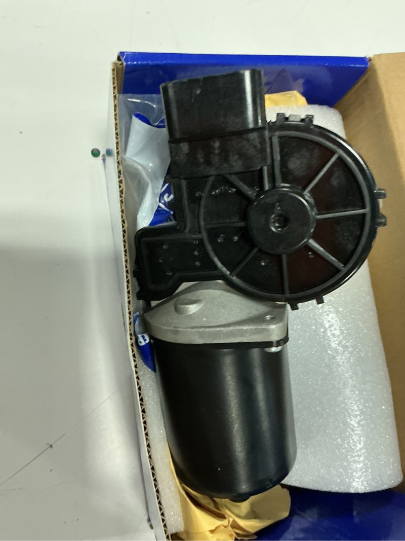 Condition photo showing Good Condition for jc whitney front windshield wiper motor | compatible with buick lacrosse allure 2005, hummer h2 2008-2009, pontiac grand prix 2004-2005
