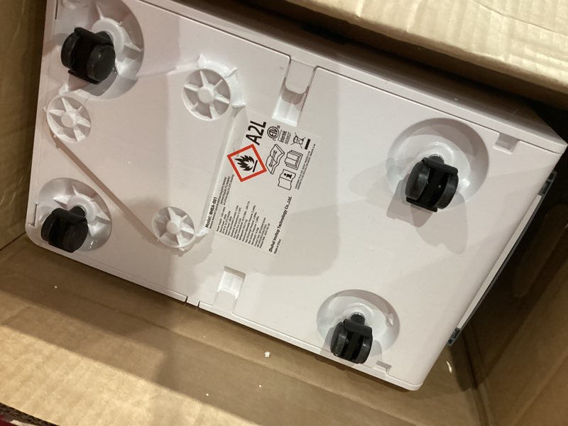 Condition photo showing Good Condition for 4500 Sq.Ft Most Efficient Energy Star 2025 Dehumidifier,AEOCKY Max 80 Pint/Day Smart Compressor Dehumidifier with Drain Hose, Intelligent Humidistat,for Basement,Bedroom,Home,Bathroom 80 Pints - 4500 Sq.Ft