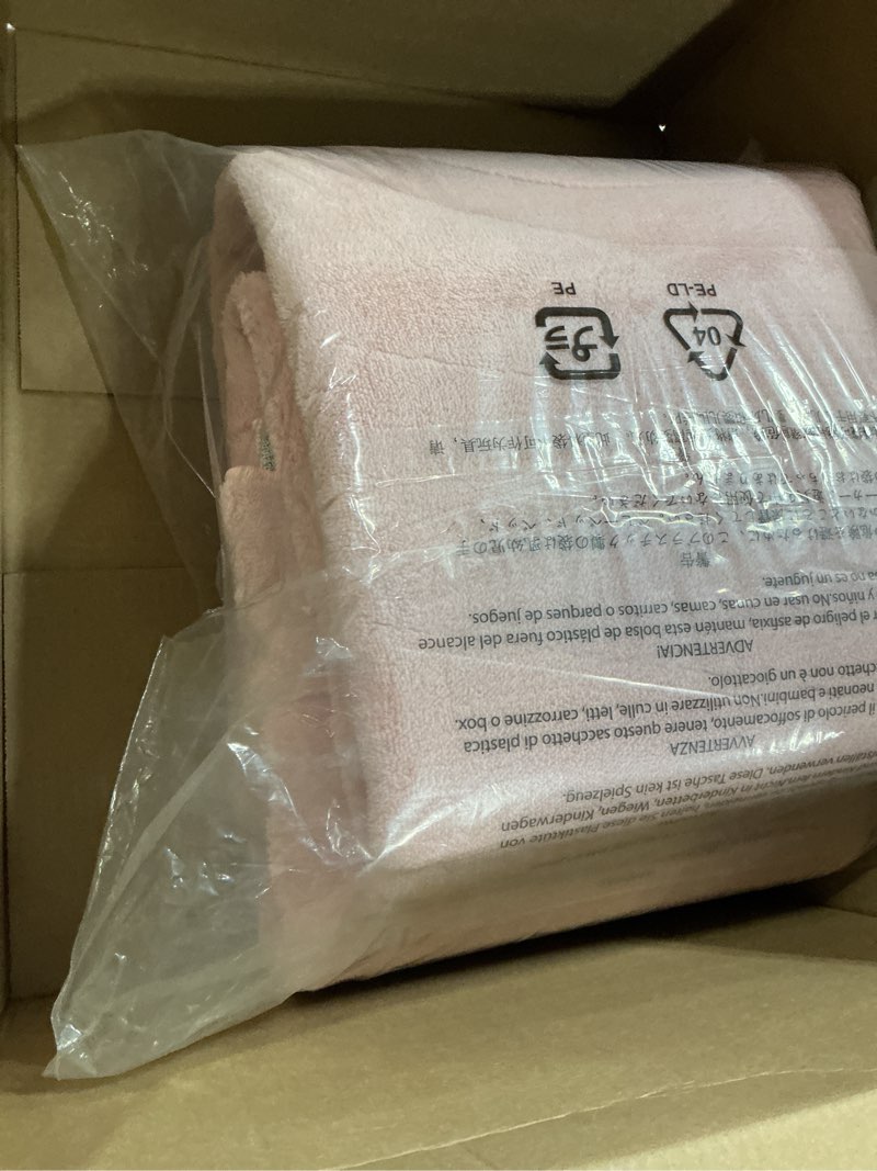 Condition photo showing Good Condition for amazon basics indoor area rugs, soft-touch washable home decor carpet for living room bedroom, 7' l × 5' w, modern pink pink modern 7' x 5' (rectangular)
