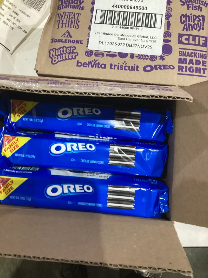 Condition photo showing New/Like New for OREO Double Stuf Chocolate Sandwich Cookies, Family Size, 3 Packs Chocolate 3 Count (Pack of 1)