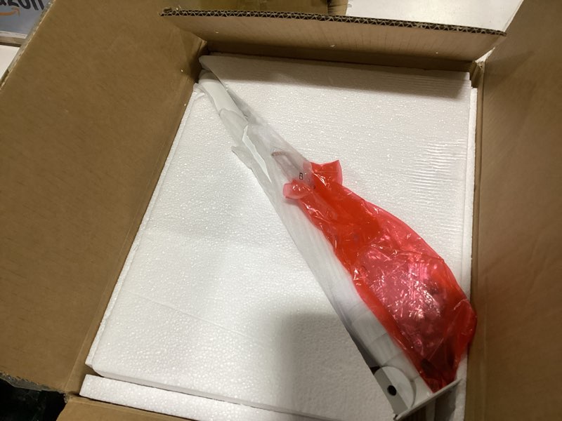 Condition photo showing New/Like New for adjustable end table, small round side table, drink table for small spaces, pedestal nightstand for living room, bedroom, sofa couch, white et-010ww