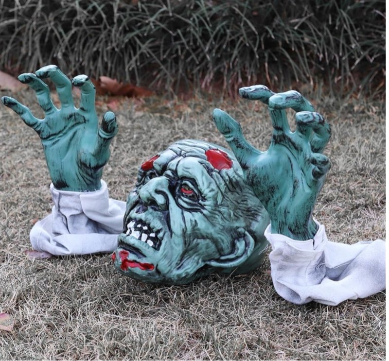 Realistic Zombie Garden Stakes Halloween Decorations Outdoor Yard Stakes Outside House Lawn Patio Party Graveyard Scenes Halloween Decor Green