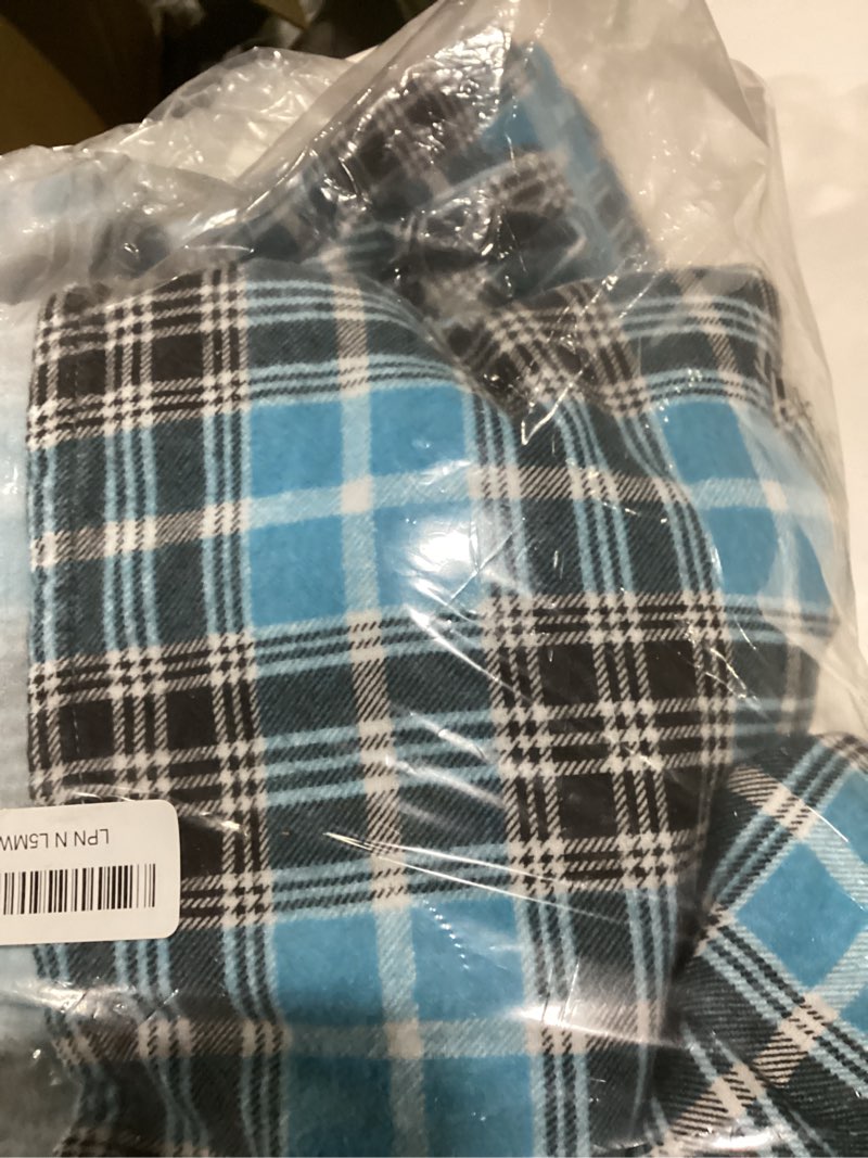 Condition photo showing Good Condition for RUVANTI Flannel Sheets Full Size - 100% Cotton Double Brushed Bed Sheets Set, Deep Pockets 16 Inches, All Seasons Breathable & Extra Soft Full Sheets, Warm & Cozy, 4 Piece, Teal Plaid Teal Plaid Full