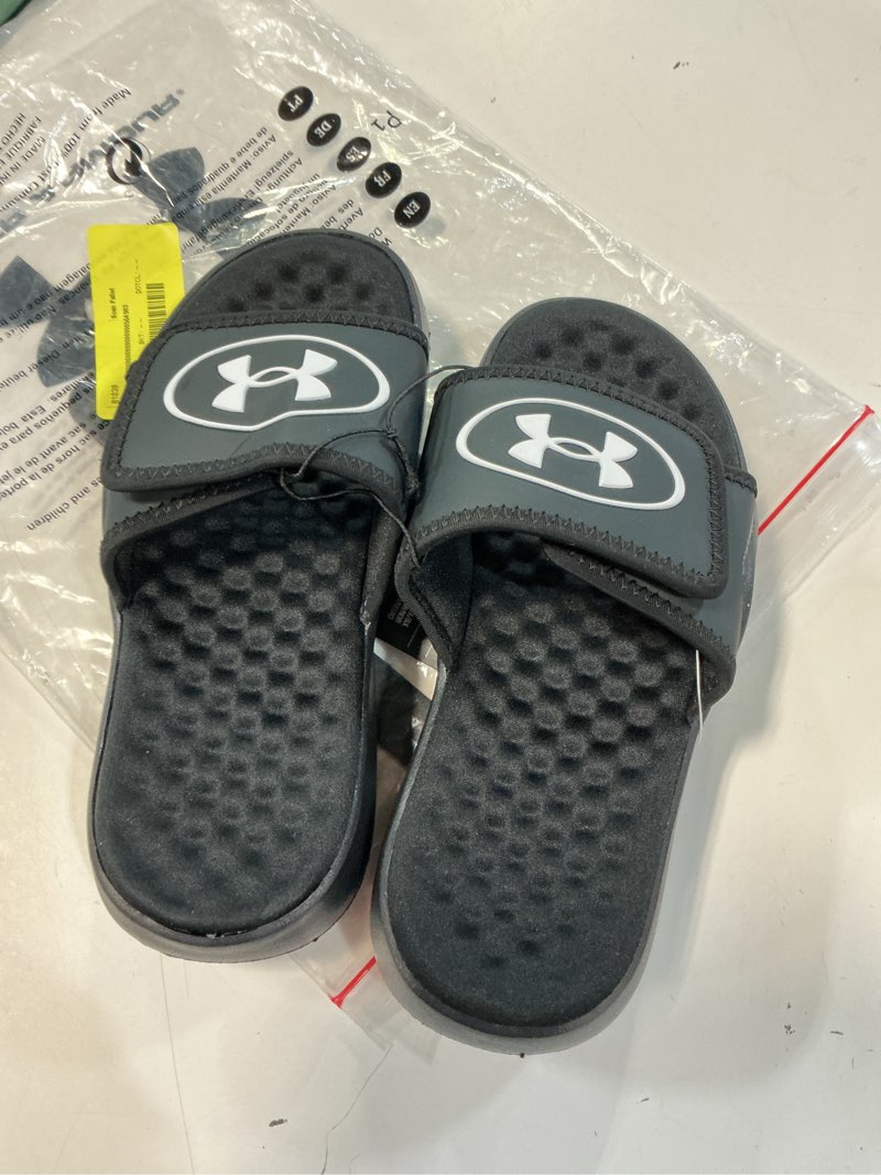 Condition photo showing Good Condition for under armour ignite pro 8 kids' slide sandals, boy's, size: 2, black black