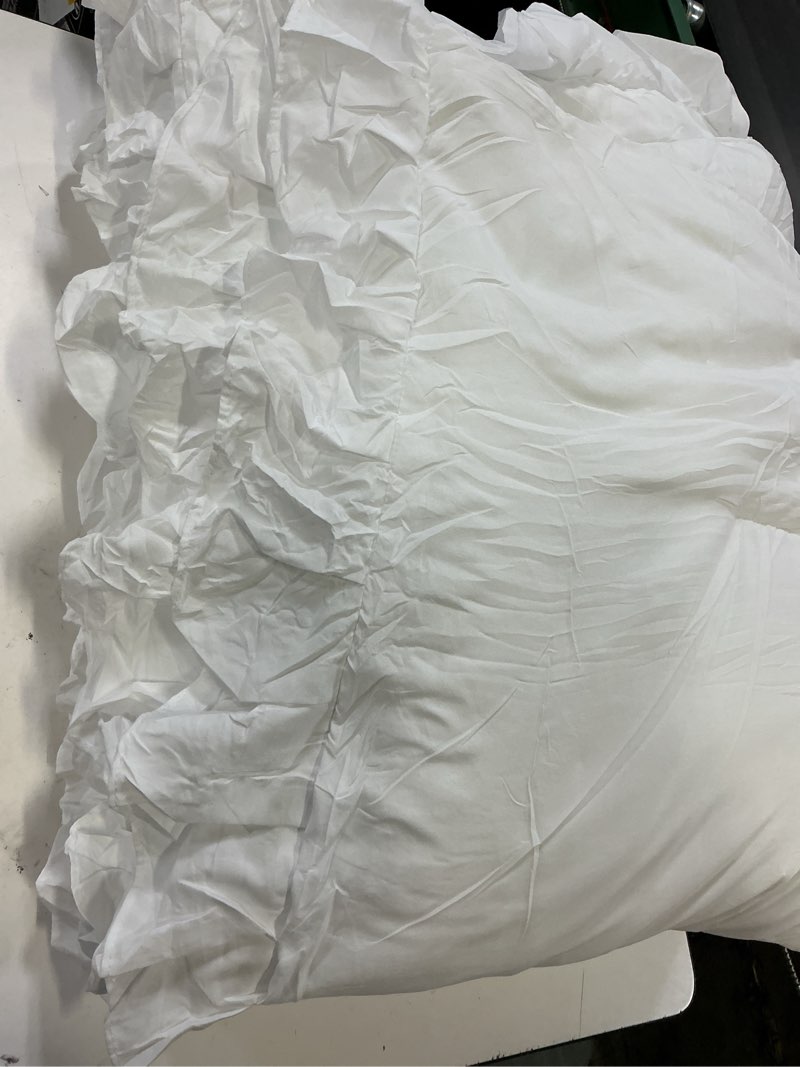 Condition photo showing Good Condition for lush decor reyna ruffle comforter set - 3 piece cozy ruffled bedding set - timeless elegance and comfort for dorm room - full/ queen, white full/queen white