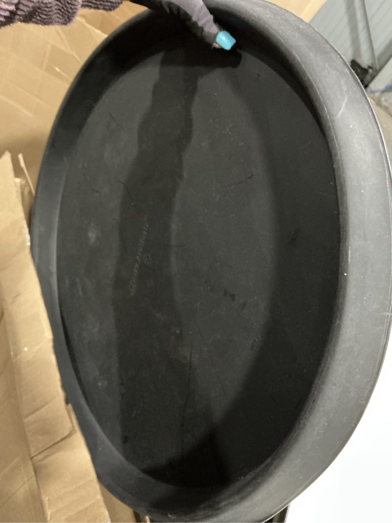 Condition photo showing Good Condition for tusco products tr22bk round tray planter saucer, 22", black black 22"
